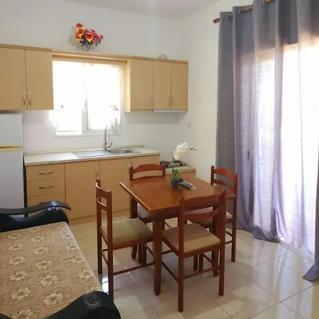 Apartman Lani *