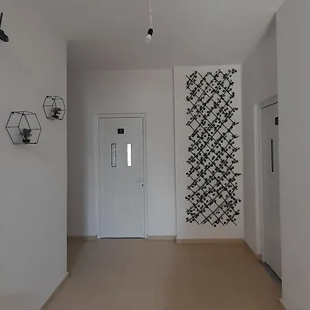 Lani Apartment *